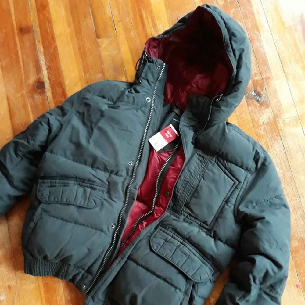 Levi's Winter coat jacket. New! Size S/M